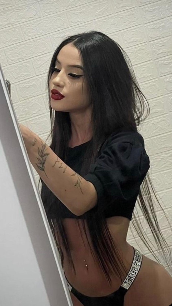 Hola soy Samantha zona ALMENDRALEJO