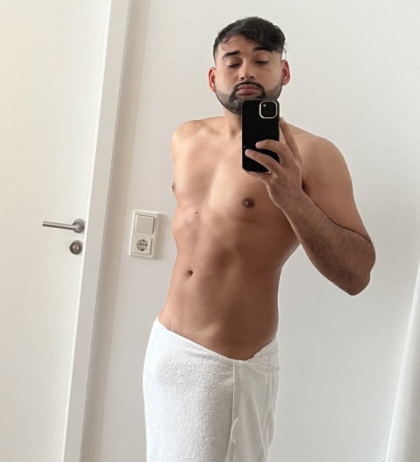 Soy Alberth Latino XXL activo disponible