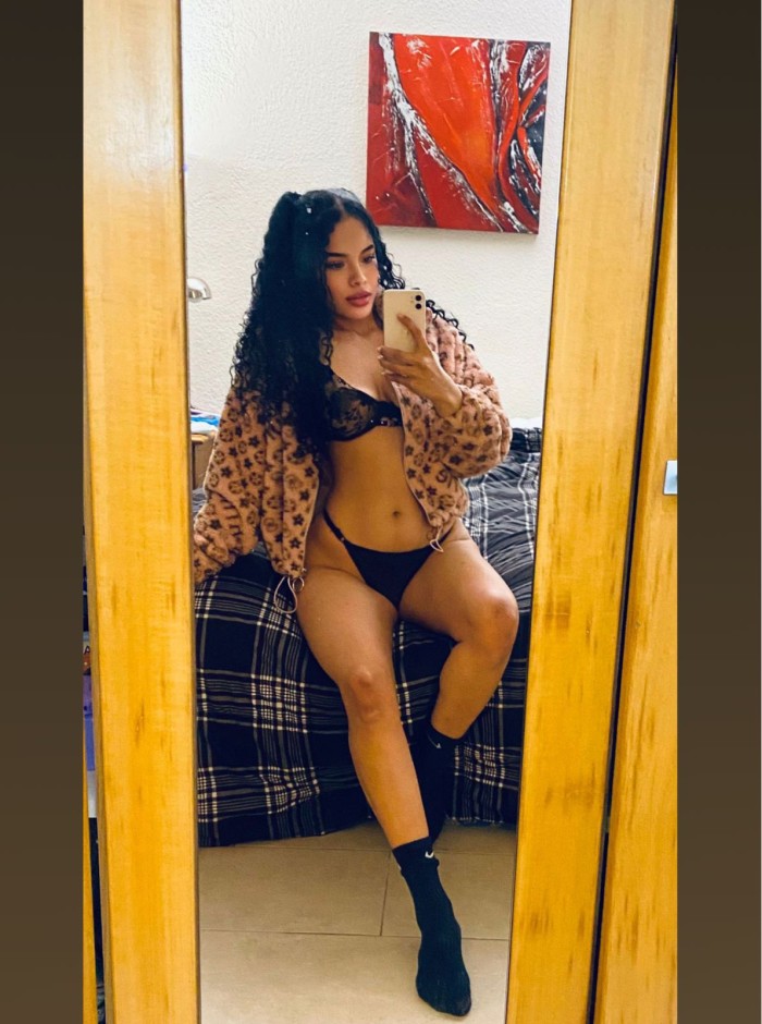 SEXY COMPLACIENTE CHICA EN VINAROZ CITA CALIENTEEE