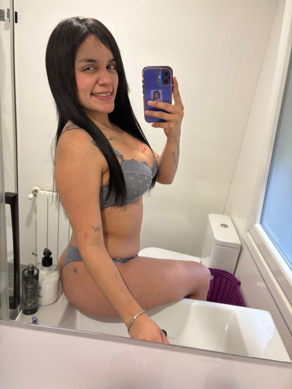 Camila estudiante novedad en gijon