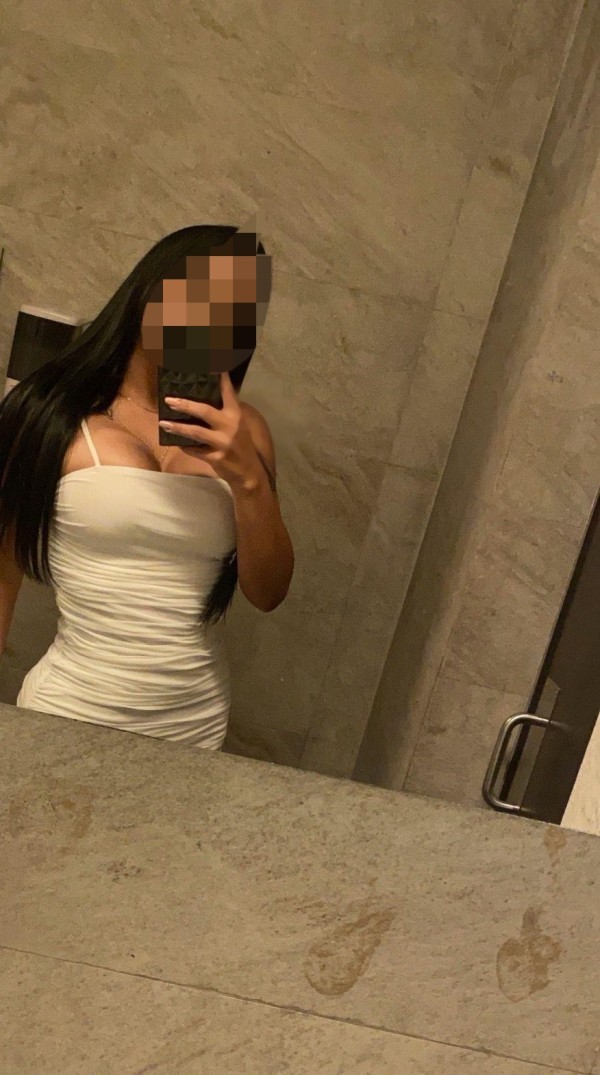 VICTORIA HERMOSA LATINA ,CAUTIVADORA