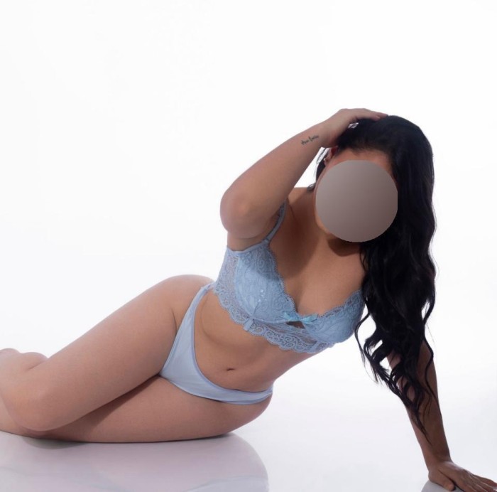 TE MUEVO EL CULO EN LA CARA