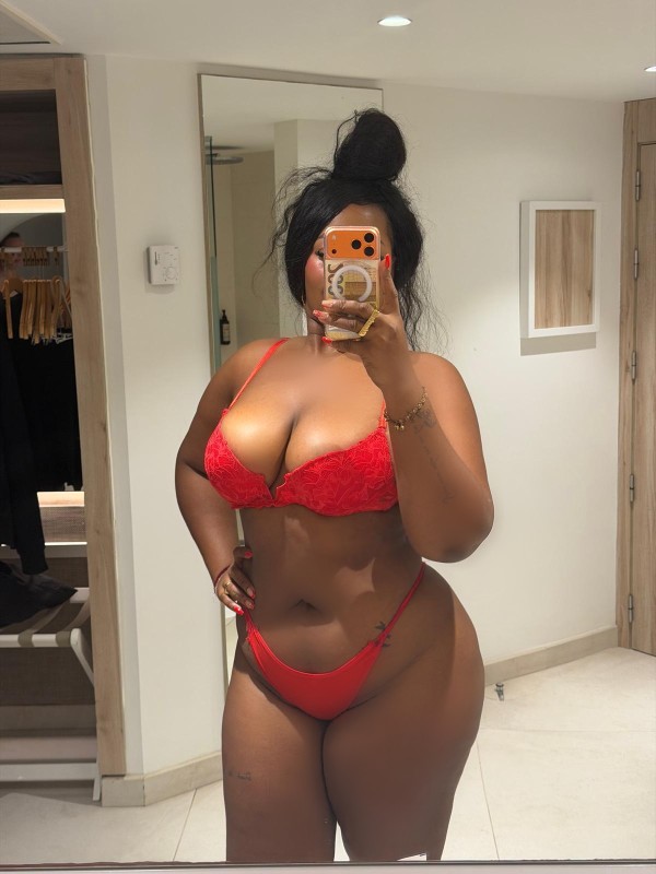 MORENA CACHONDA LAS 24Muy TRAVIESA Y sexi EN LOS CRISTIANOS 613994970