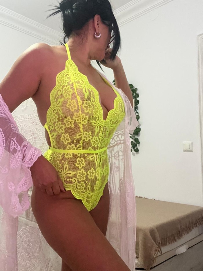 Cariñosa y complaciente…..