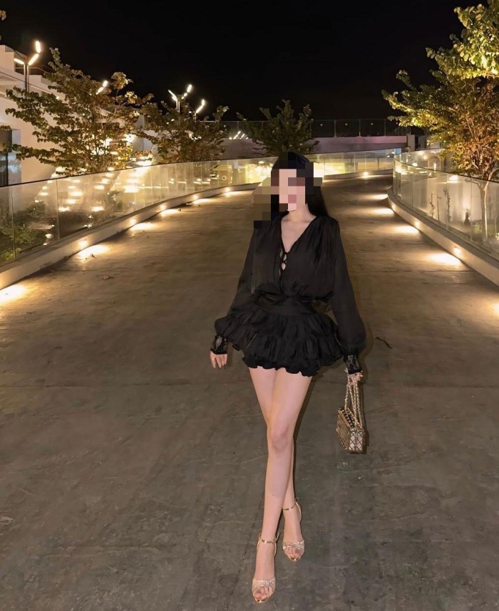 Alana, preciosa joven novedad en La Linea