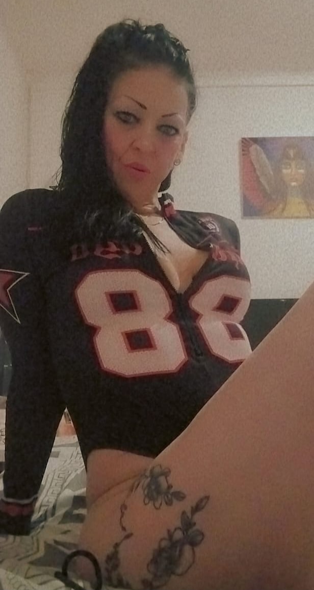 NOVEDAD LUCIA TU MEJOR AMANTE PARTICULAR