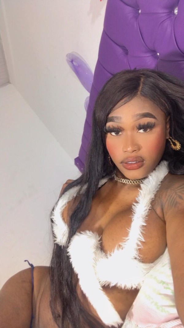 SAMARA TRANS SEXY Y COMPLACIENTE EN VALENCIA