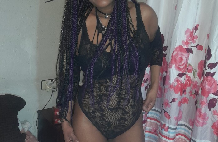 Diosa de ébano piel de chocolate,hago de todo