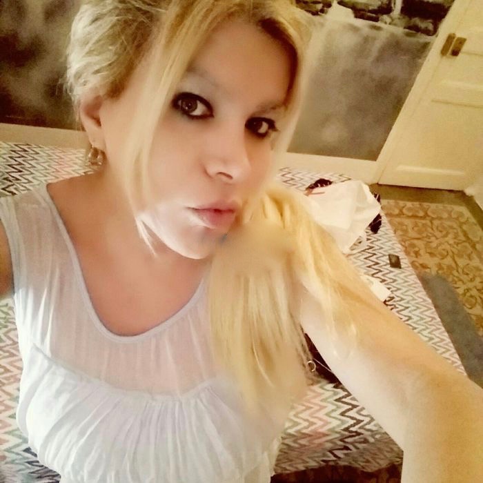 trans rubia tetona fiestera lechera