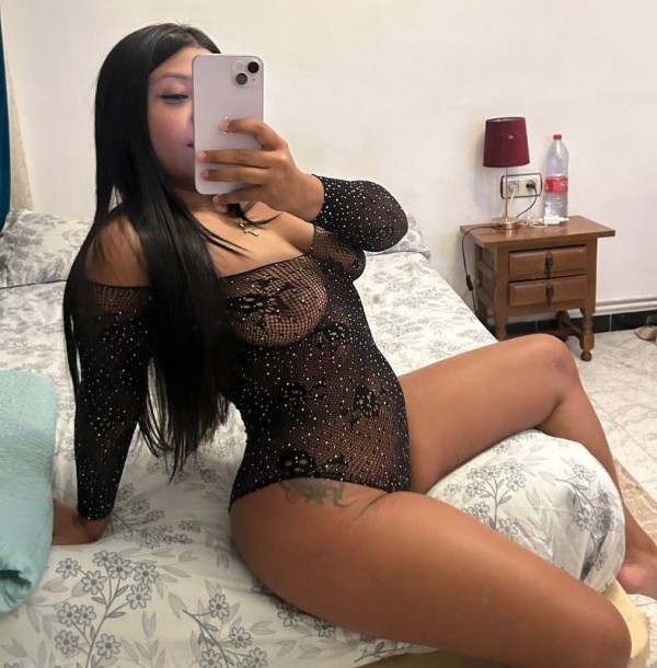 Chica venezolana la mejor y más divertida completita con fotos realas
