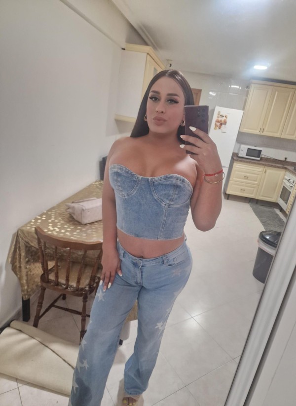Hola koral lechera 18 cm reales te la meto en boca