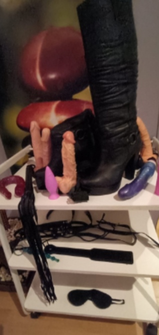 FIESTERA A TOPE LA MEJOR MAMADA DE TU VIDA