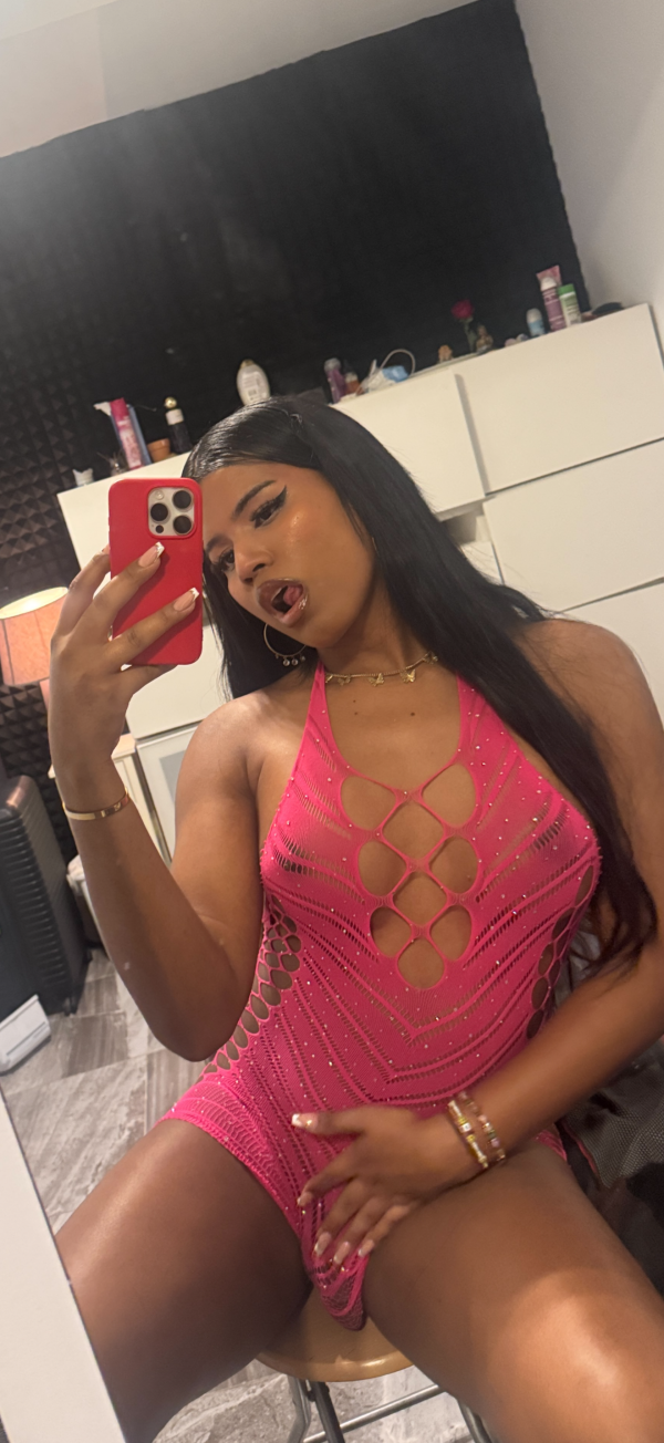 TRANS CALIENTE EN EL CENTRO