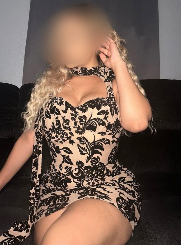 MADURITA RECIÉN LLEGADA CACHONDA