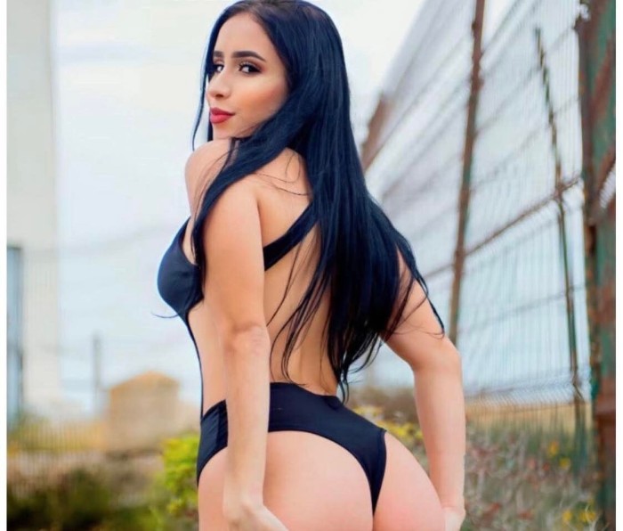 HOLA MI AMOR, ESTOY DE PASO POR AQUI EN VIA JULIA