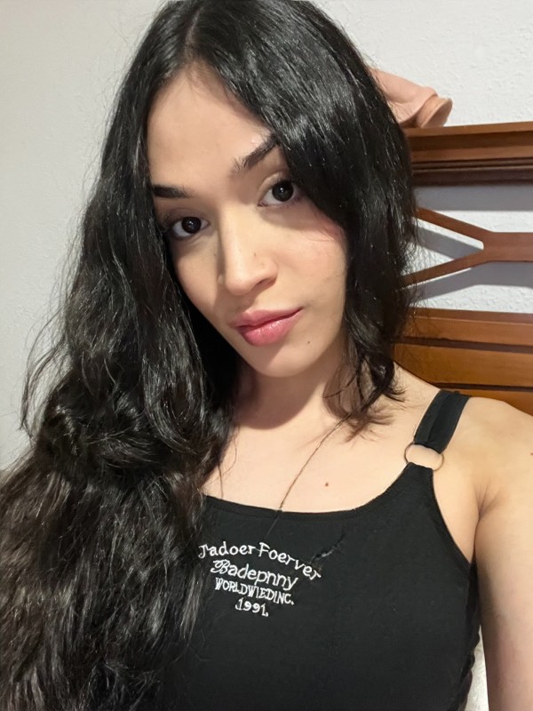 ALICE Colombiana sexy, natural y cariñosa — tiempo real, conexión rea