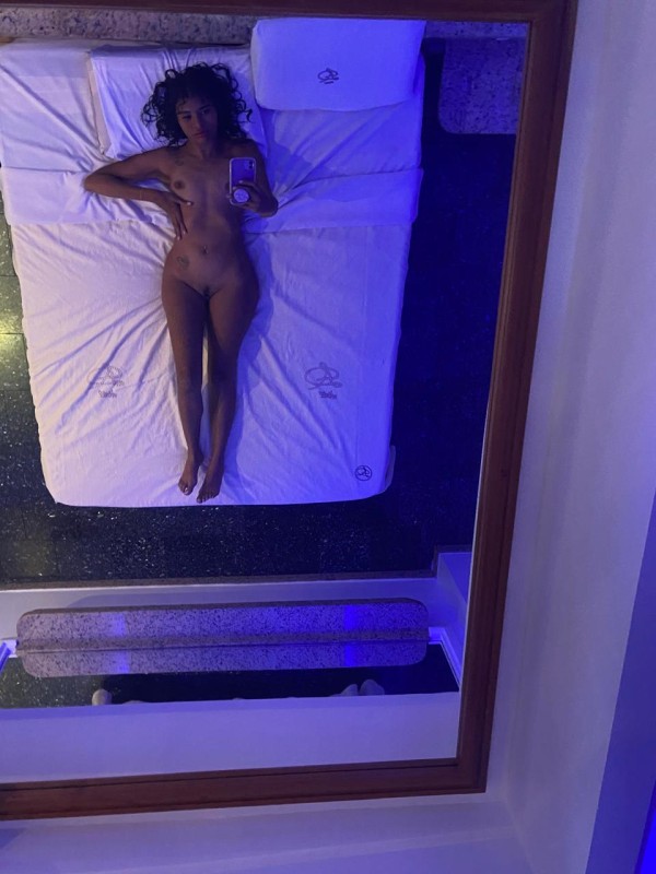 BRITHANY   SUPER FIESTERA  SUPER CACHONDA TE ESPERO