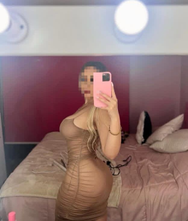 LUANA CHICA RUBIA RICA Y CACHONDA 611263375