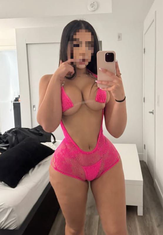 CATALINA SEXI MORBOSA CON BUEN CULO