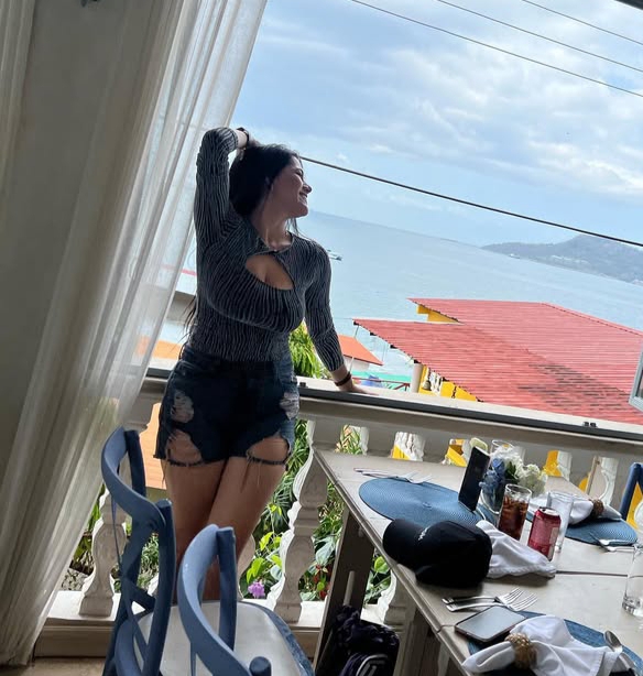 Cariño estoy de paso por tu zona