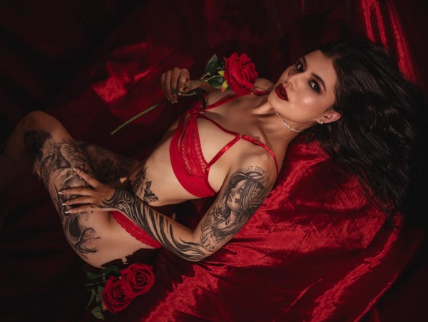 Joven Caliente  dispuesta a todo