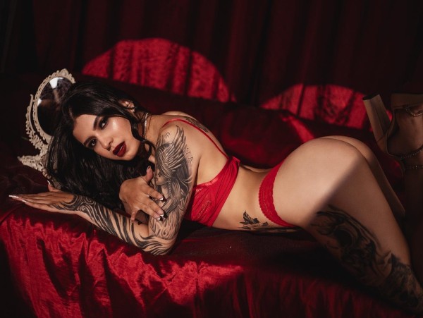 Joven Caliente  dispuesta a todo