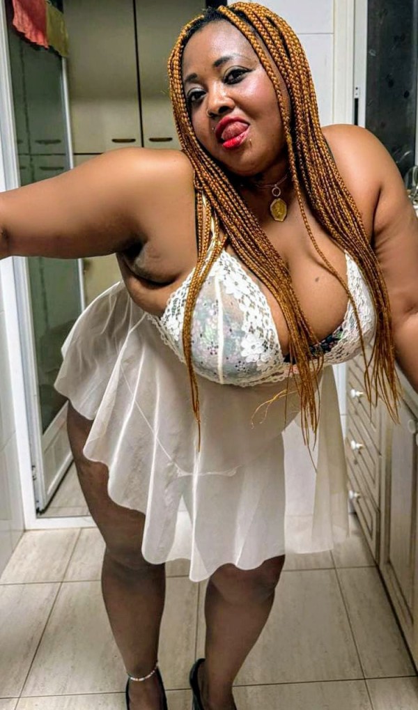 PASIÓN MORBO,  VISIOSA AL FRANCÉS SALIVADO,  MADURITA CALIENTE EN TERRASSA,