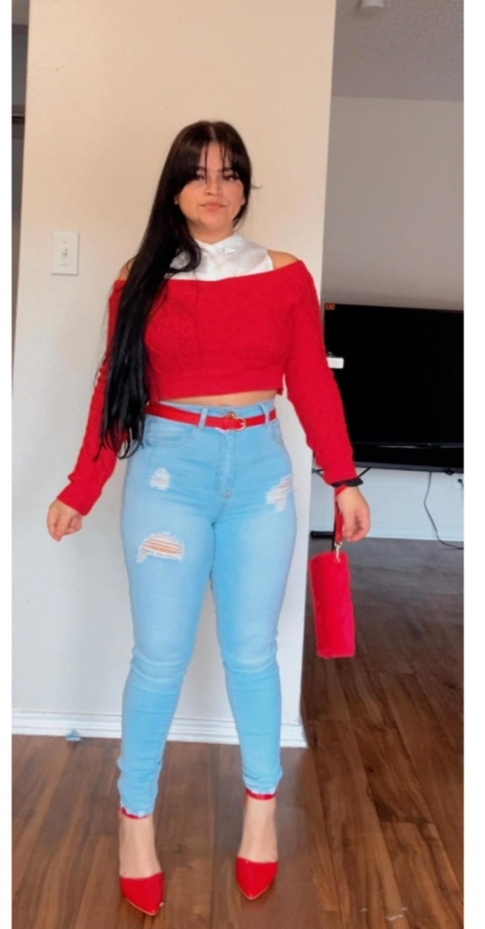 lindo mi nombre es VALERY , una conejita ansiosa