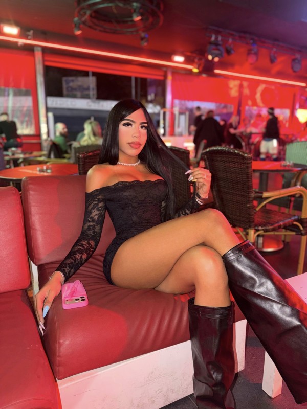 Chica trans joven
