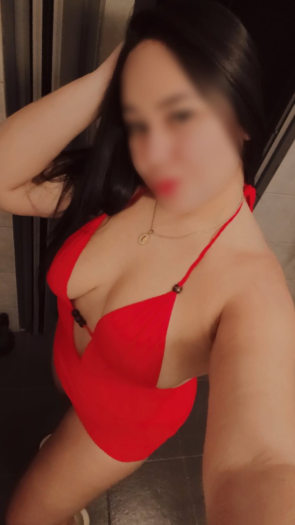 JUGAMOS AMOR?? MANILVA COSTA ESTEPONA