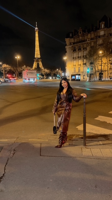 Andrea · 25 · COLOMBIANA — juventud y energía