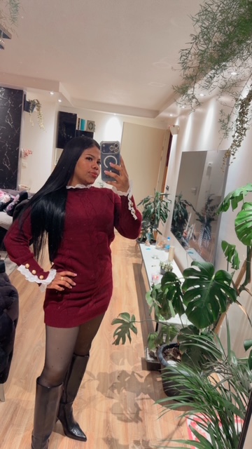 Andrea · 25 · COLOMBIANA — juventud y energía