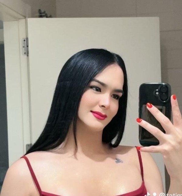 Hermosa Trans venezolana