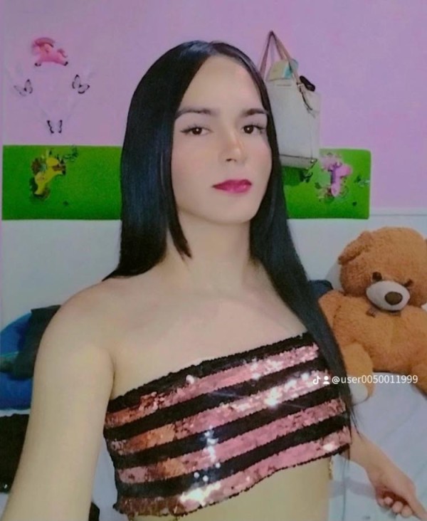 Hermosa Trans venezolana