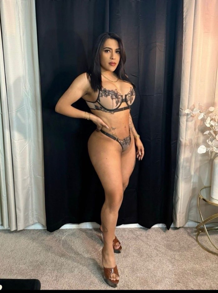 MICHELLE EXUBERANTE PLACER Y PASION -613138495