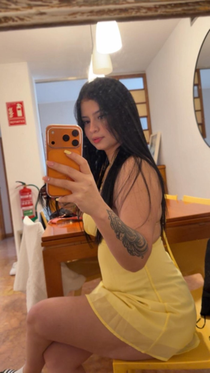 abby l.inda chica en jativa