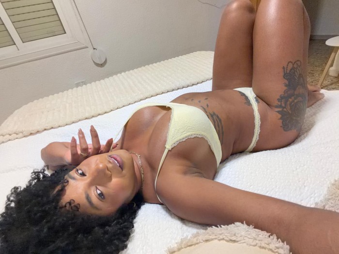 HAGO GRIEGO Y TE LA CHUPO A PELO