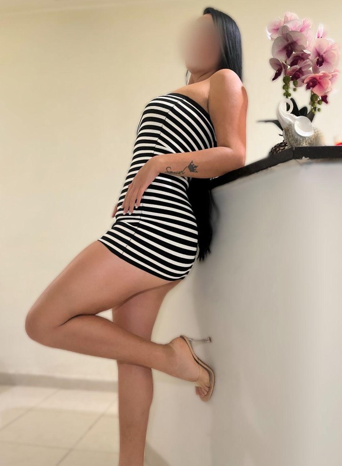 PUTITA CALIENTE CON GANAS DE UNA BUENA CORRIDA