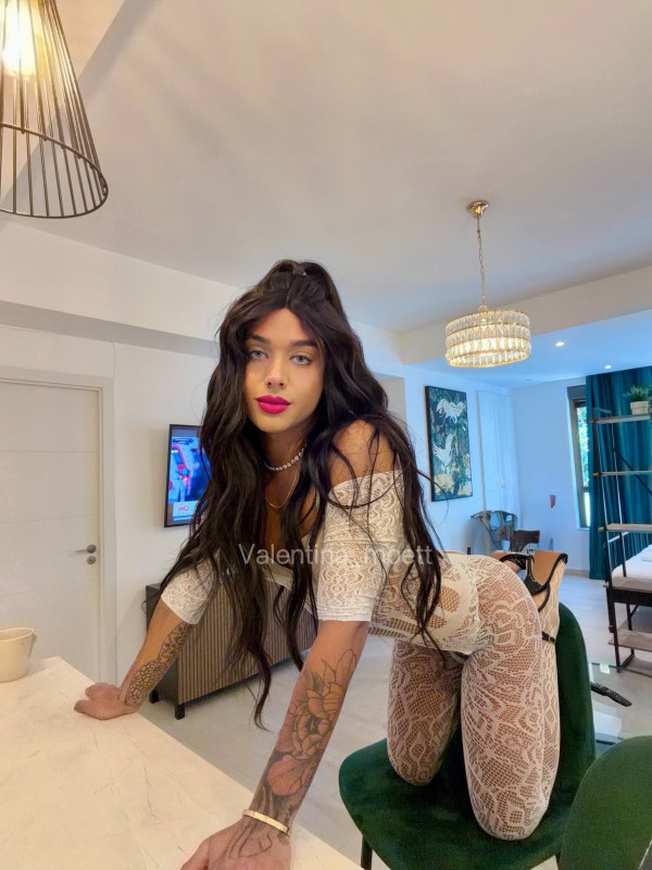 PUERTO BANUS CHICA TRANS NIÑATA VALENTINA