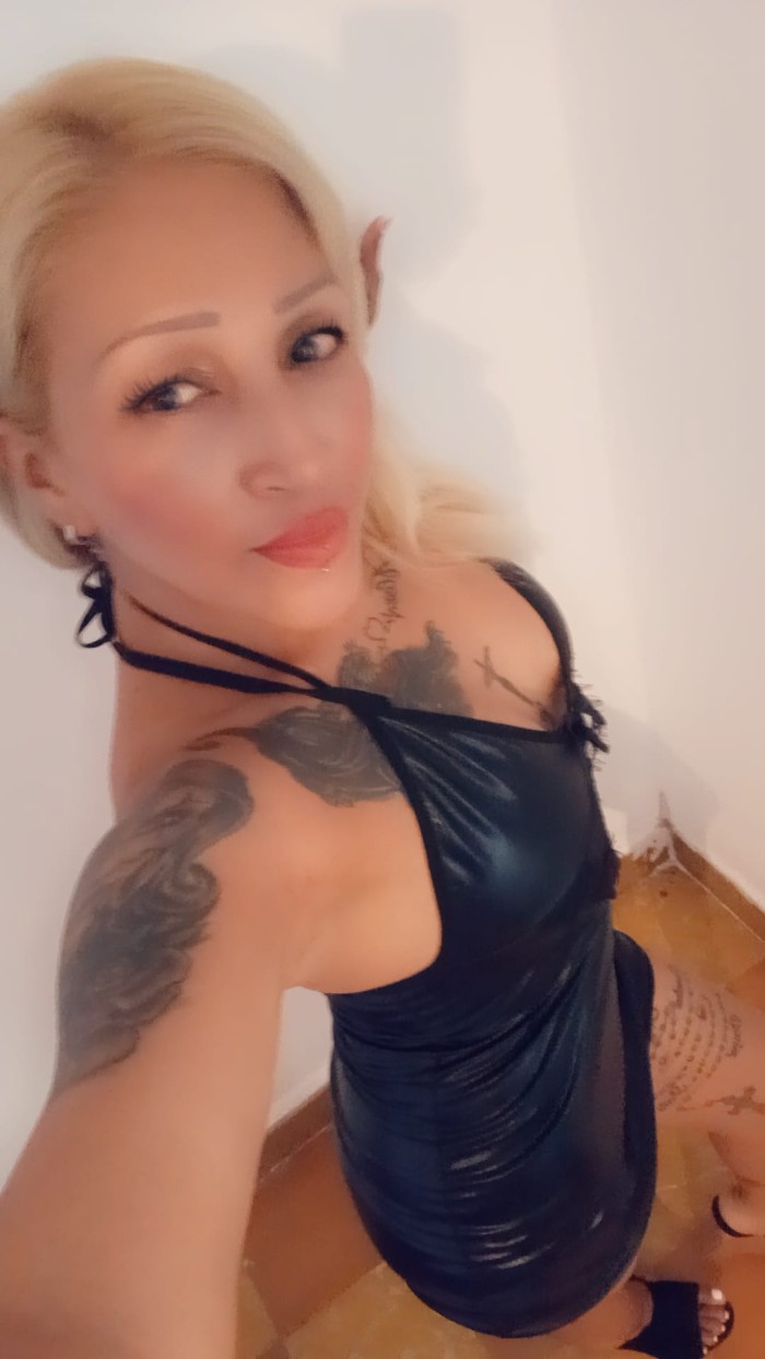 NOVEDAD VIP SEXY DE CURVAS ARDIENTES CACHONDA FOGOSAS PARA TU PALADAR