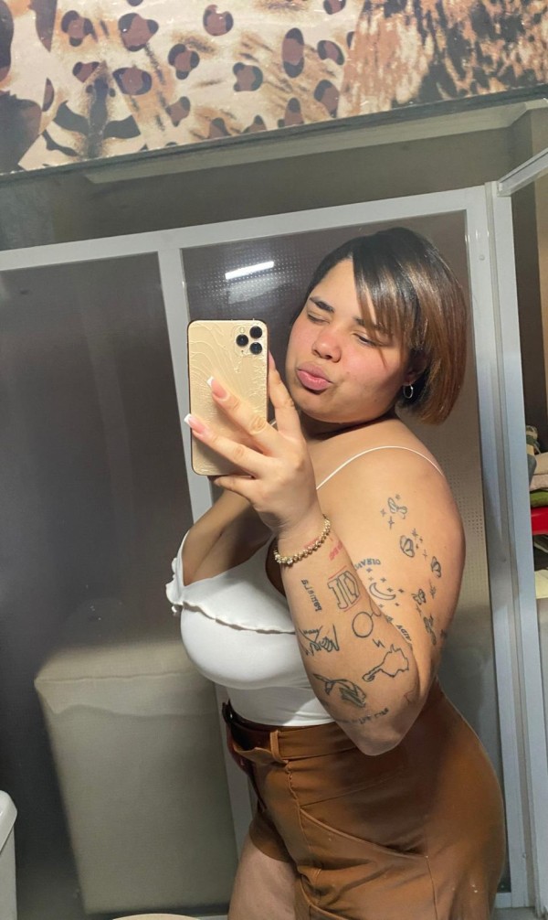 Implicada apasionada quiero amantes ardientes