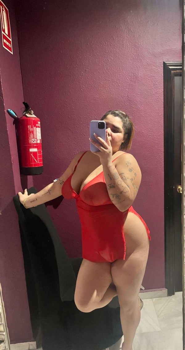 Implicada apasionada quiero amantes ardientes