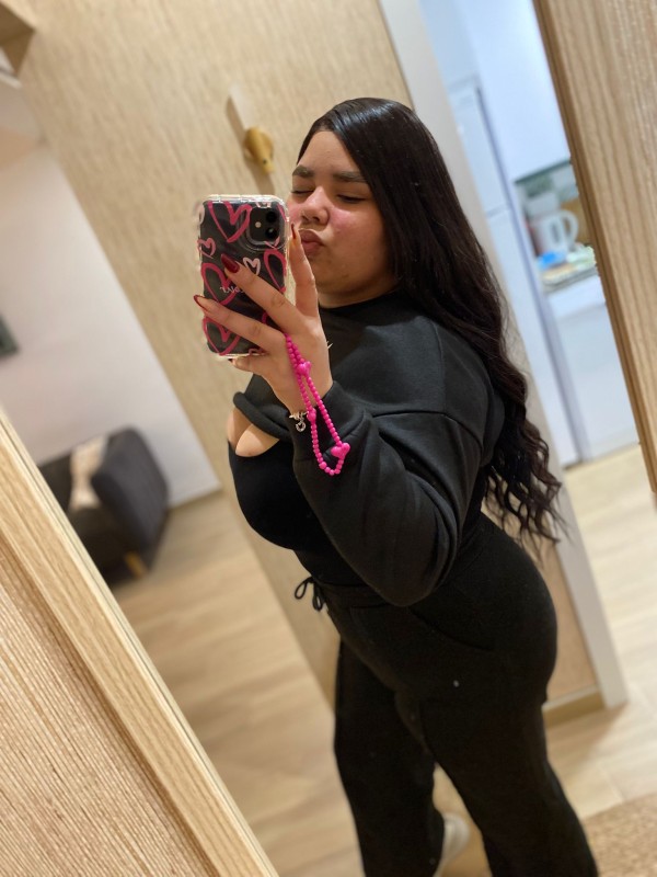 Implicada apasionada quiero amantes ardientes