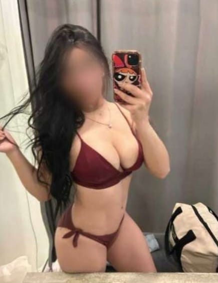 Con rostro lindo y seductor muy amorosa