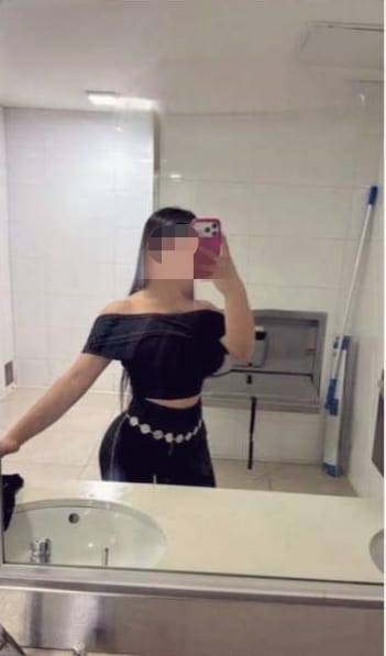 Toda una gatita muy cariñosa implicada