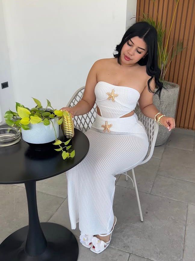 ENCANTO FEMENINO Y ATENCION CON CLASE