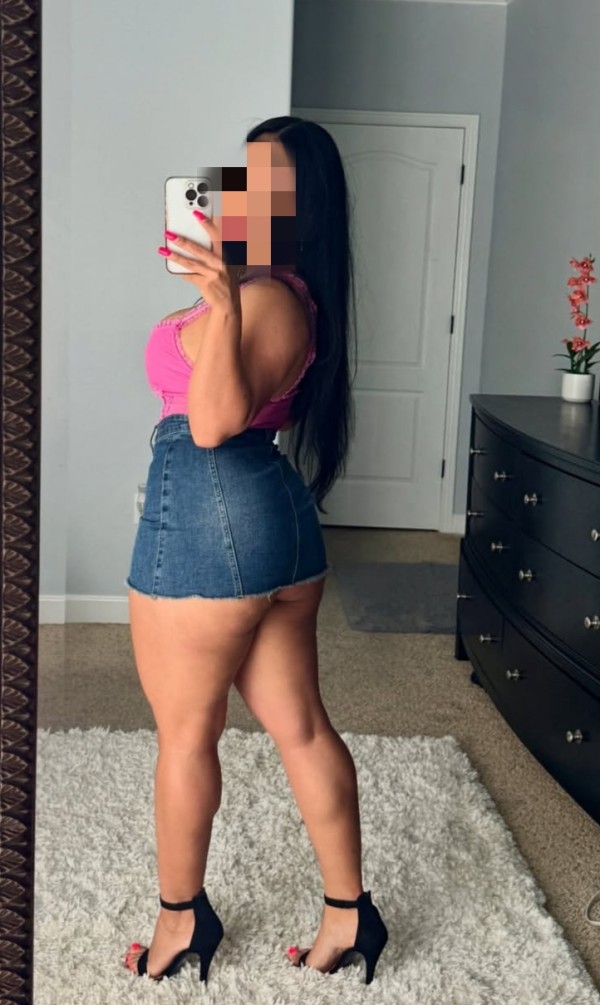 Masajista profesional aceite relájante erótico