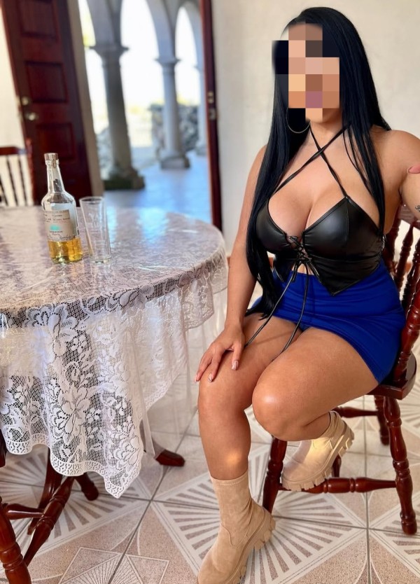 Masajista profesional aceite relájante erótico