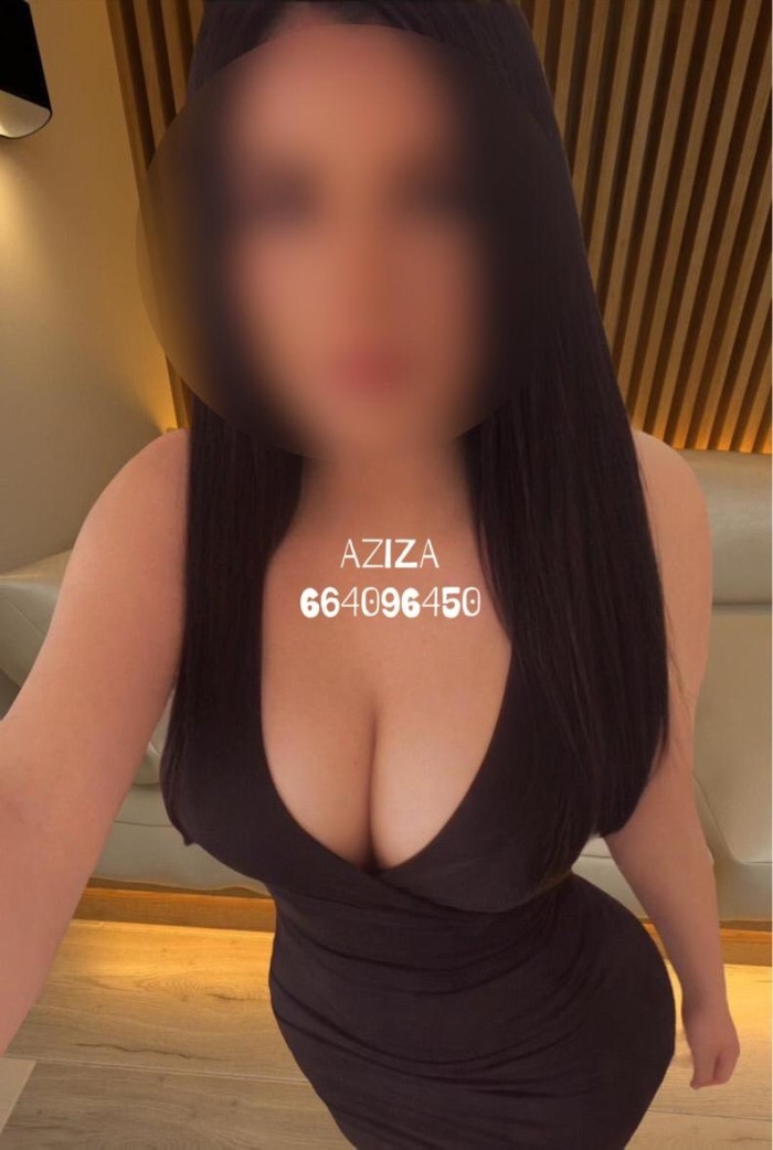 Tetona cachonda con mucho morbo, francés muy rico