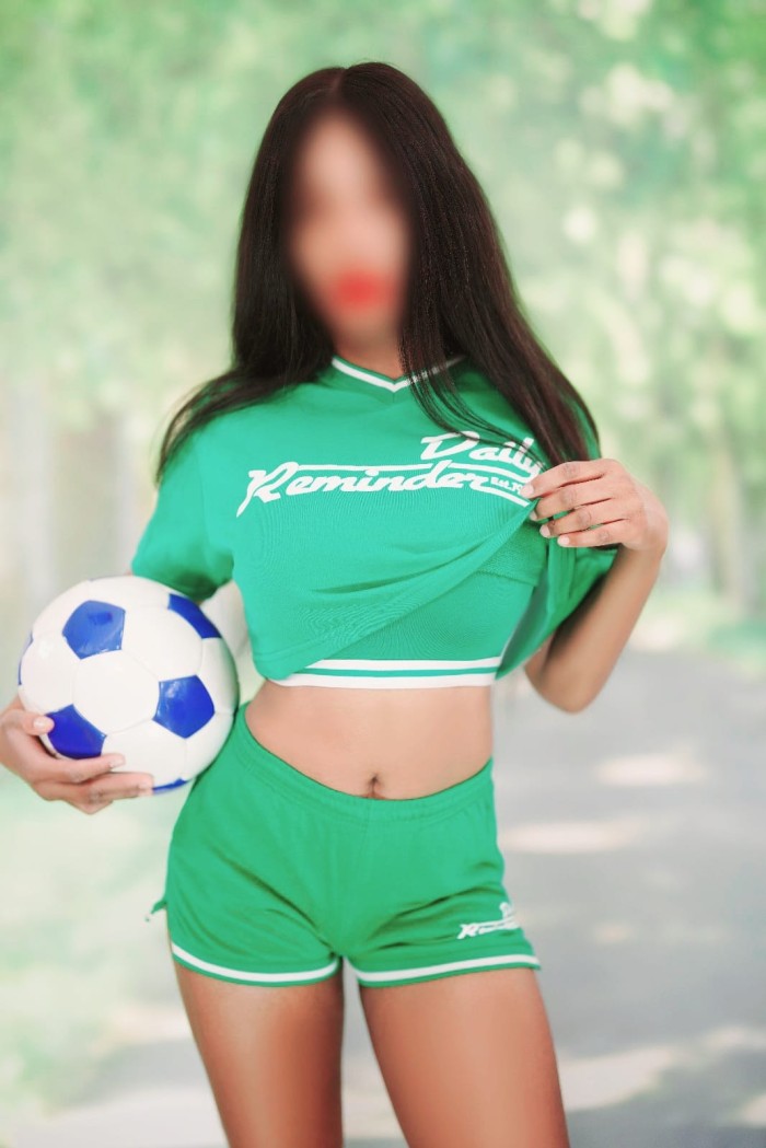 LATINA PROFESIONAL EN HACERTE VENIR Y MUCHO MAS